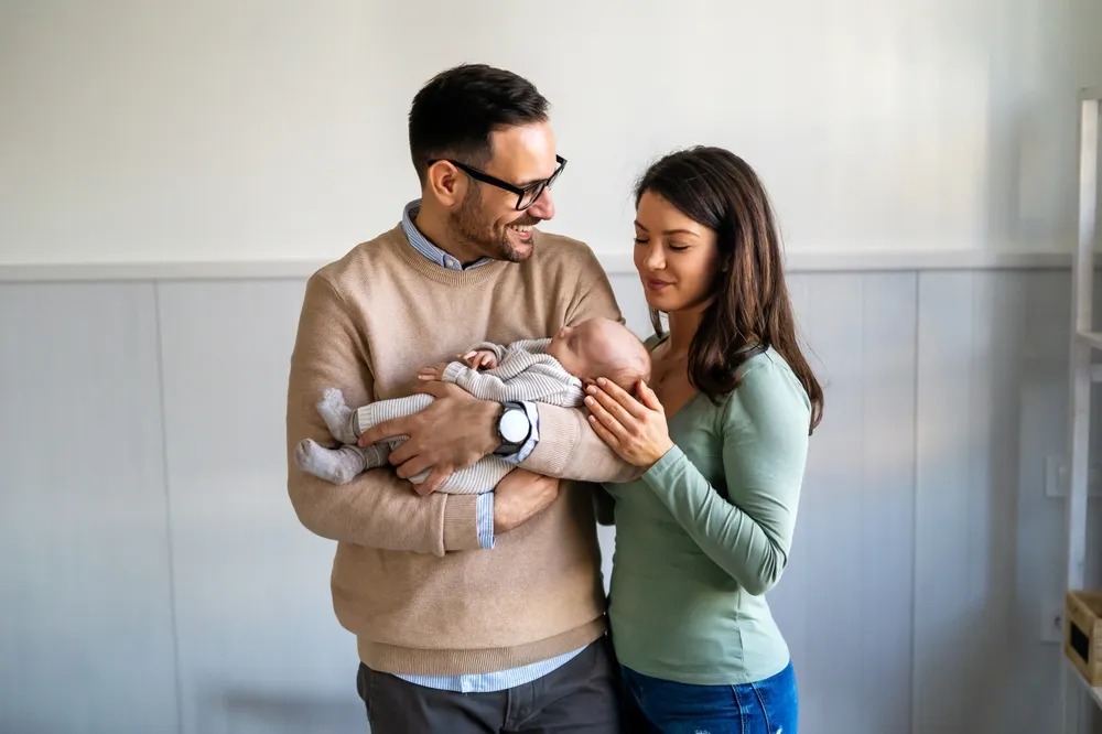 Soutien bienveillant aux familles - Maternity Nurse en action
